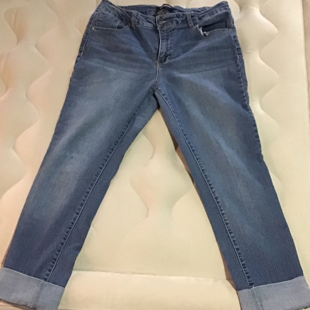 d. jeans Women's Blue Ankle & Cropped Jeans